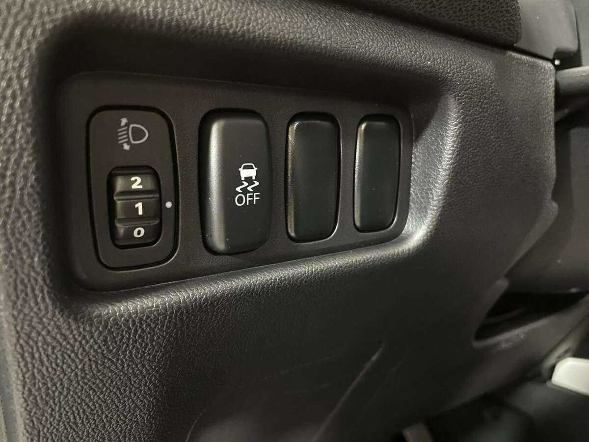 Б/У Митсубиши АС-Икс 2010 года. Фото: #8