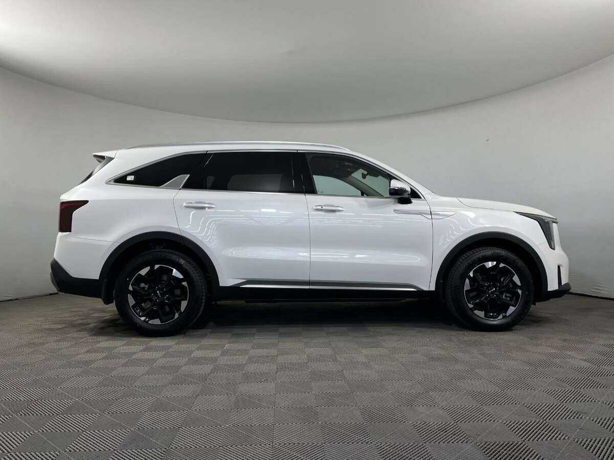 Б/У Киа Соренто 2024 года. Фото: #3