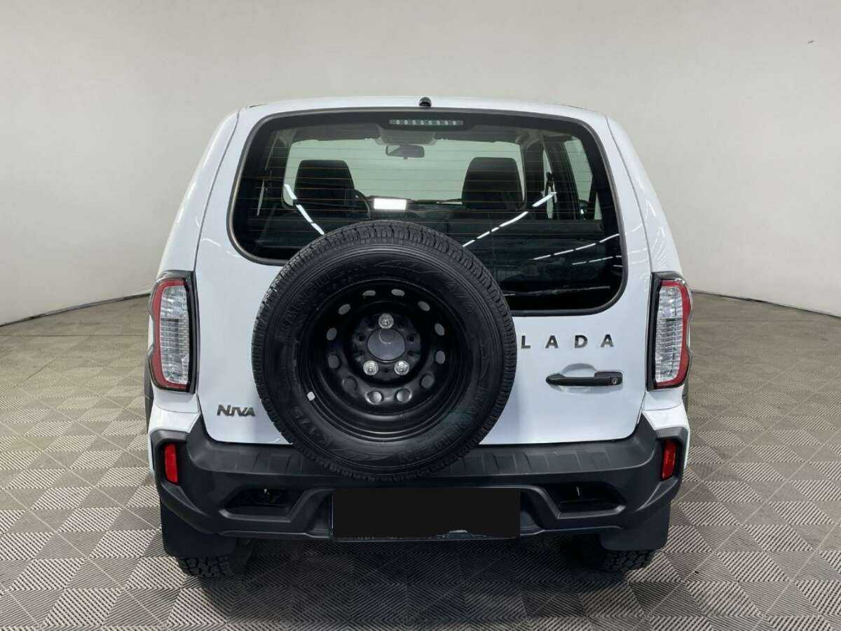 Б/У Лада (ВАЗ) Нива 2023 года. Фото: #2