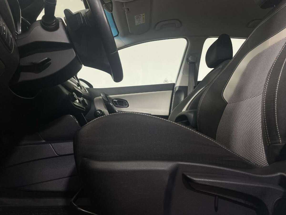 Б/У Киа Сид 2015 года. Фото: #9