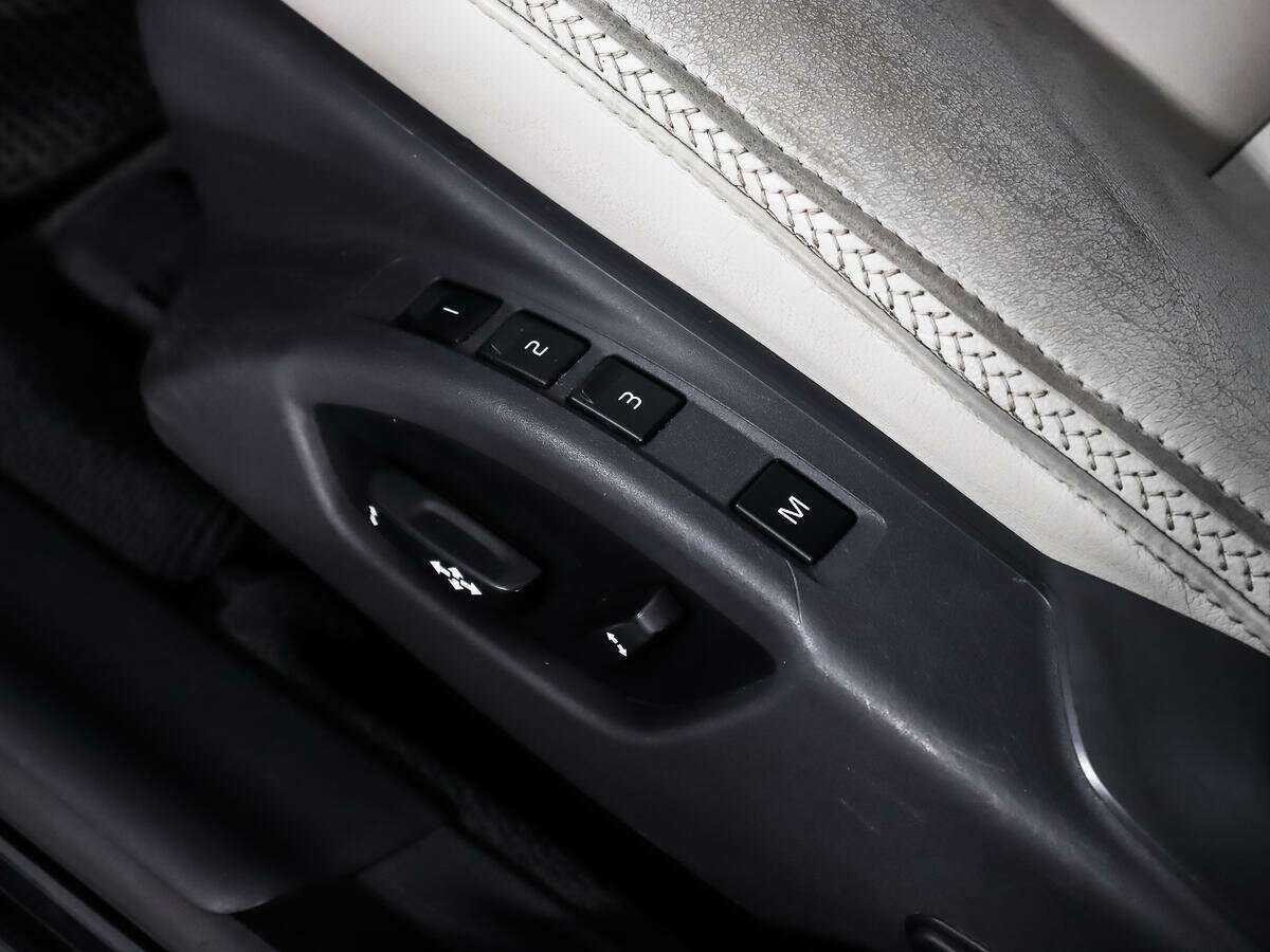 Б/У Вольво ИксЦ70 2014 года. Фото: #9