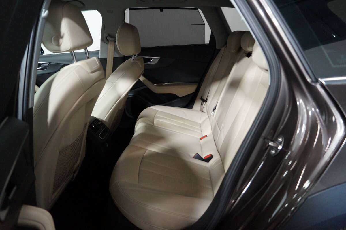 Б/У Ауди А4 Аллроад 2017 года. Фото: #10