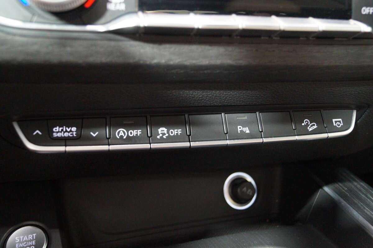 Б/У Ауди А4 Аллроад 2017 года. Фото: #21