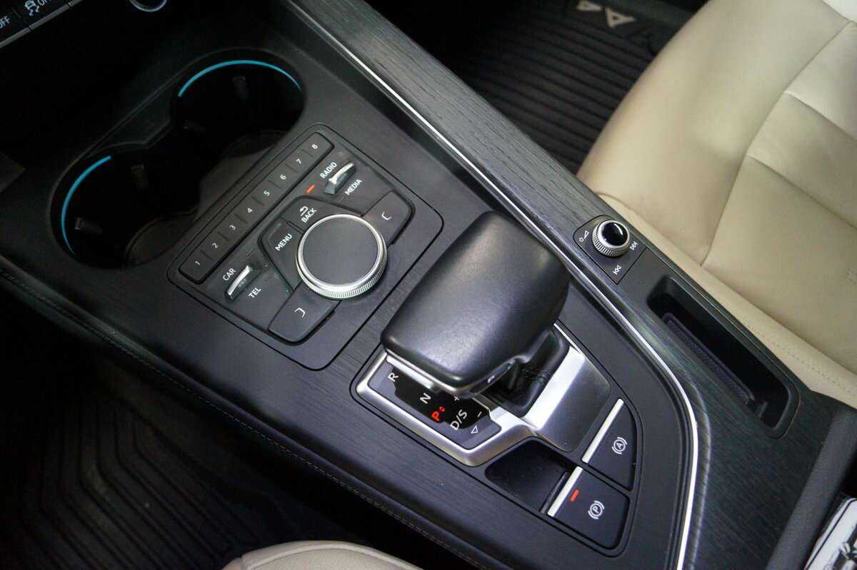 Б/У Ауди А4 Аллроад 2017 года. Фото: #22