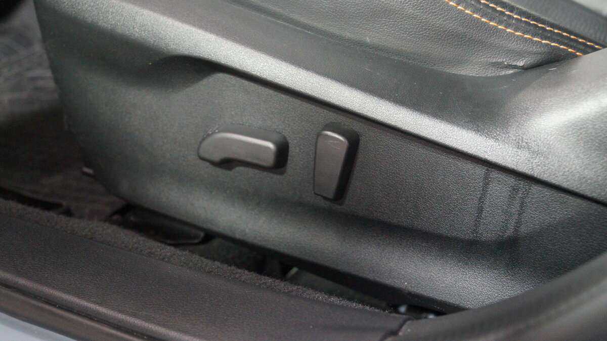 Б/У Субару ИксВи 2018 года. Фото: #21