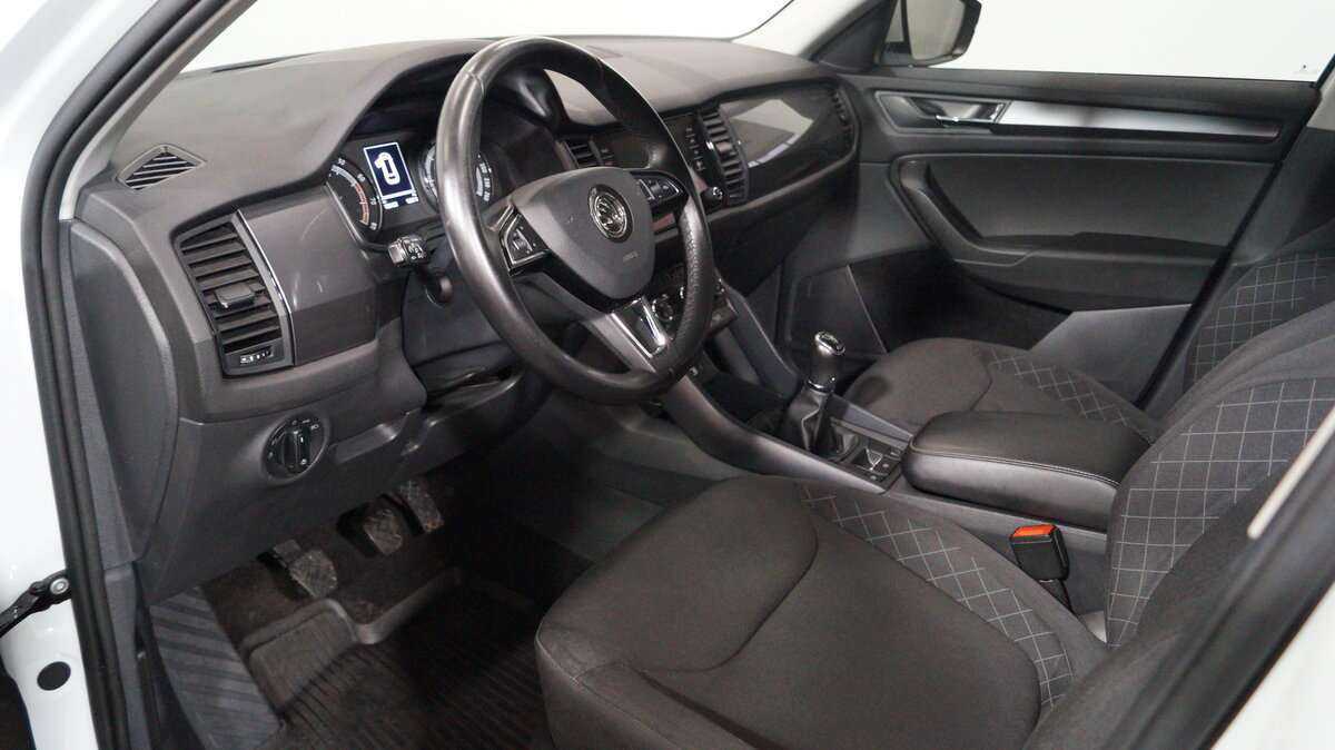 Б/У Шкода Кодиак 2019 года. Фото: #4