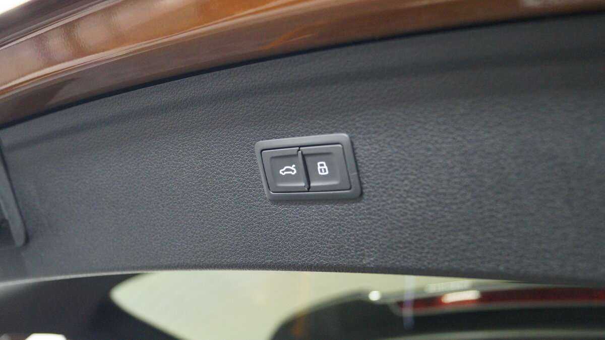 Б/У Ауди К5 2019 года. Фото: #4