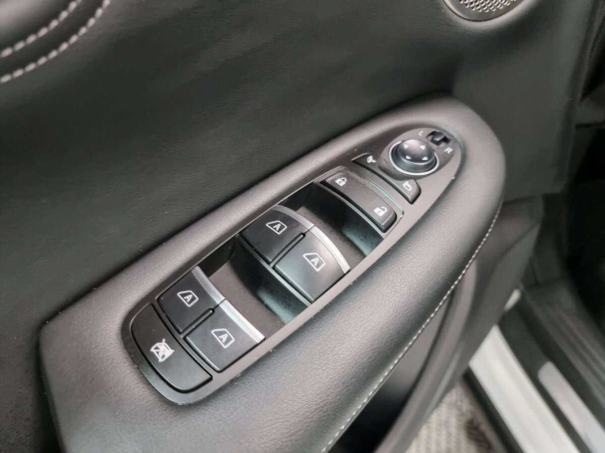 Б/У Инфинити К-Икс50 2018 года. Фото: #9