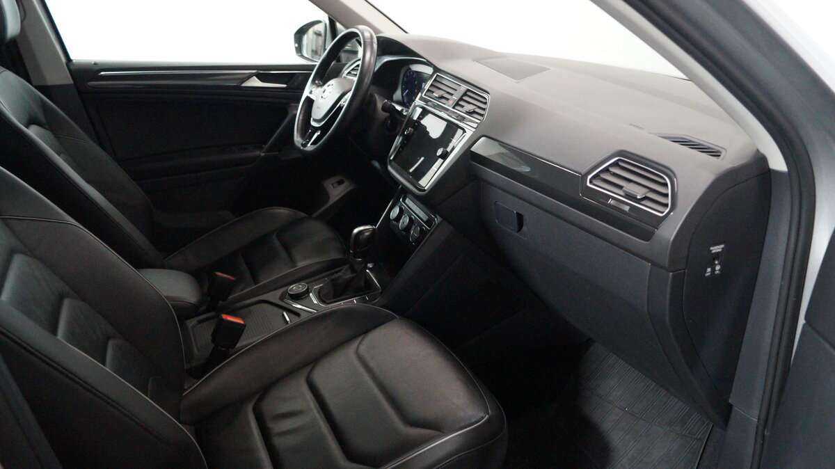 Б/У Фольксваген Тигуан 2018 года. Фото: #6