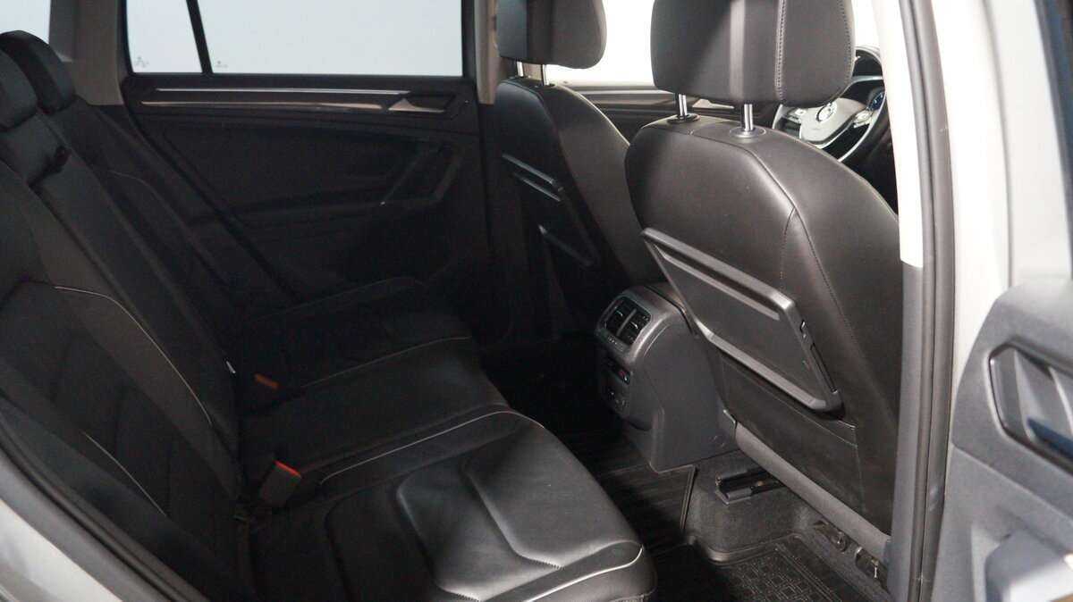 Б/У Фольксваген Тигуан 2018 года. Фото: #8