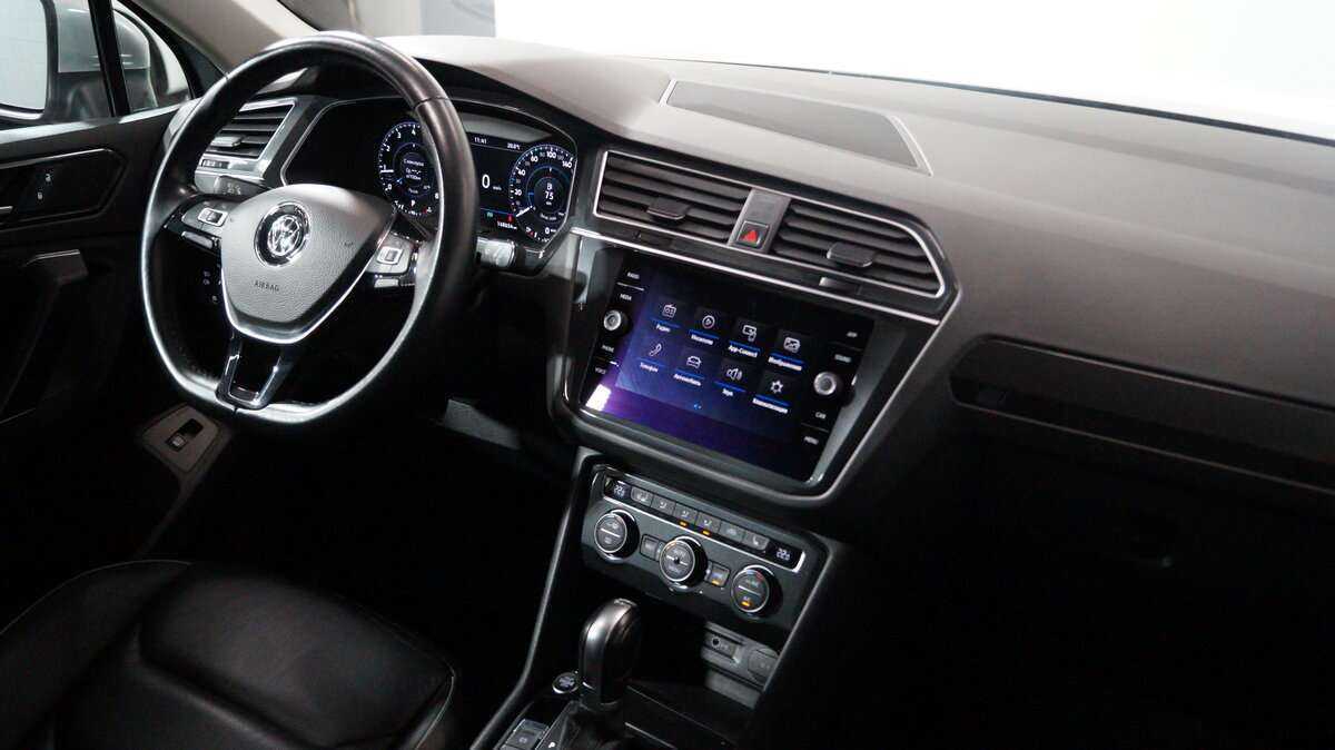 Б/У Фольксваген Тигуан 2018 года. Фото: #9