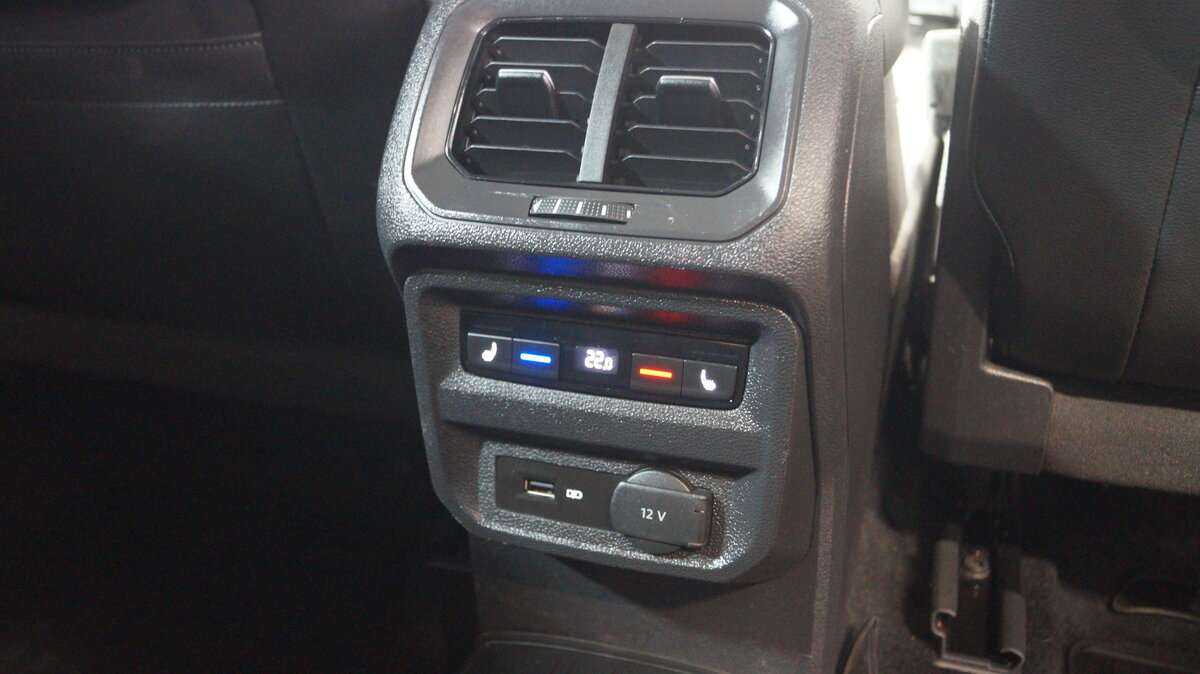 Б/У Фольксваген Тигуан 2018 года. Фото: #20