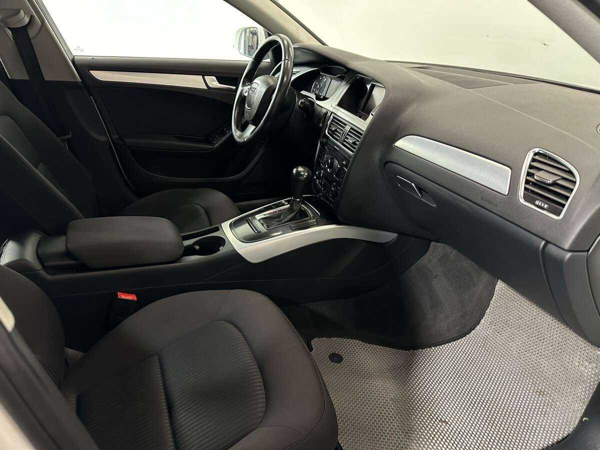 Б/У Ауди А4 2011 года. Фото: #7