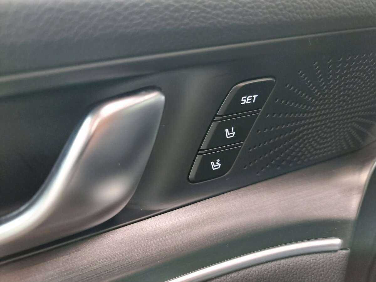 Б/У Киа К5 2021 года. Фото: #7