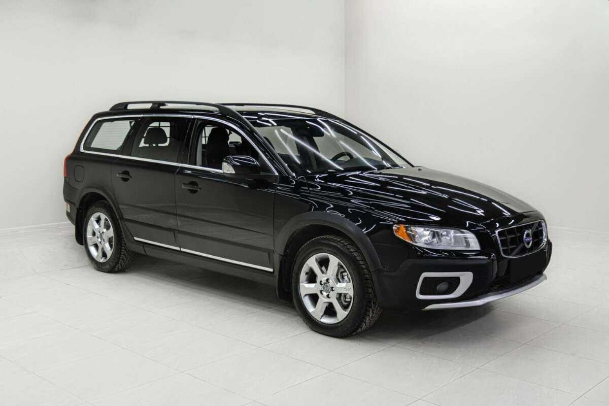 Б/У Вольво ИксЦ70 2011 года. Фото: #2