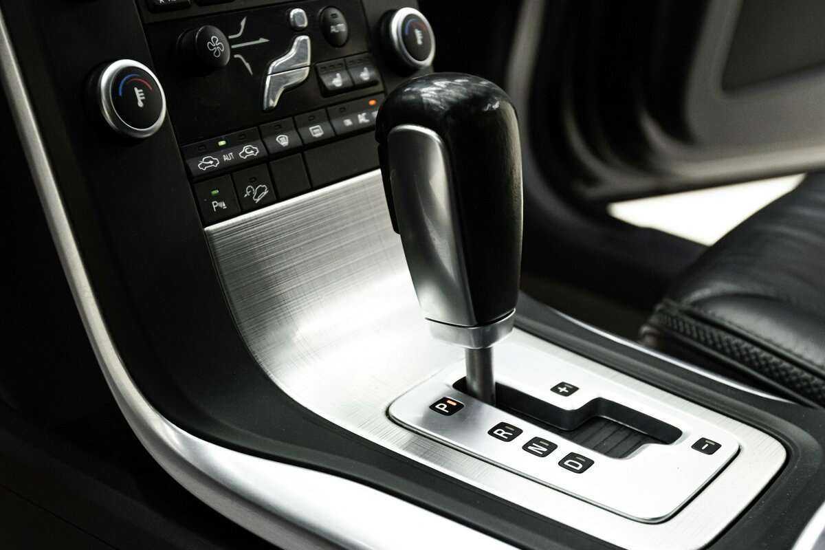 Б/У Вольво ИксЦ70 2011 года. Фото: #12