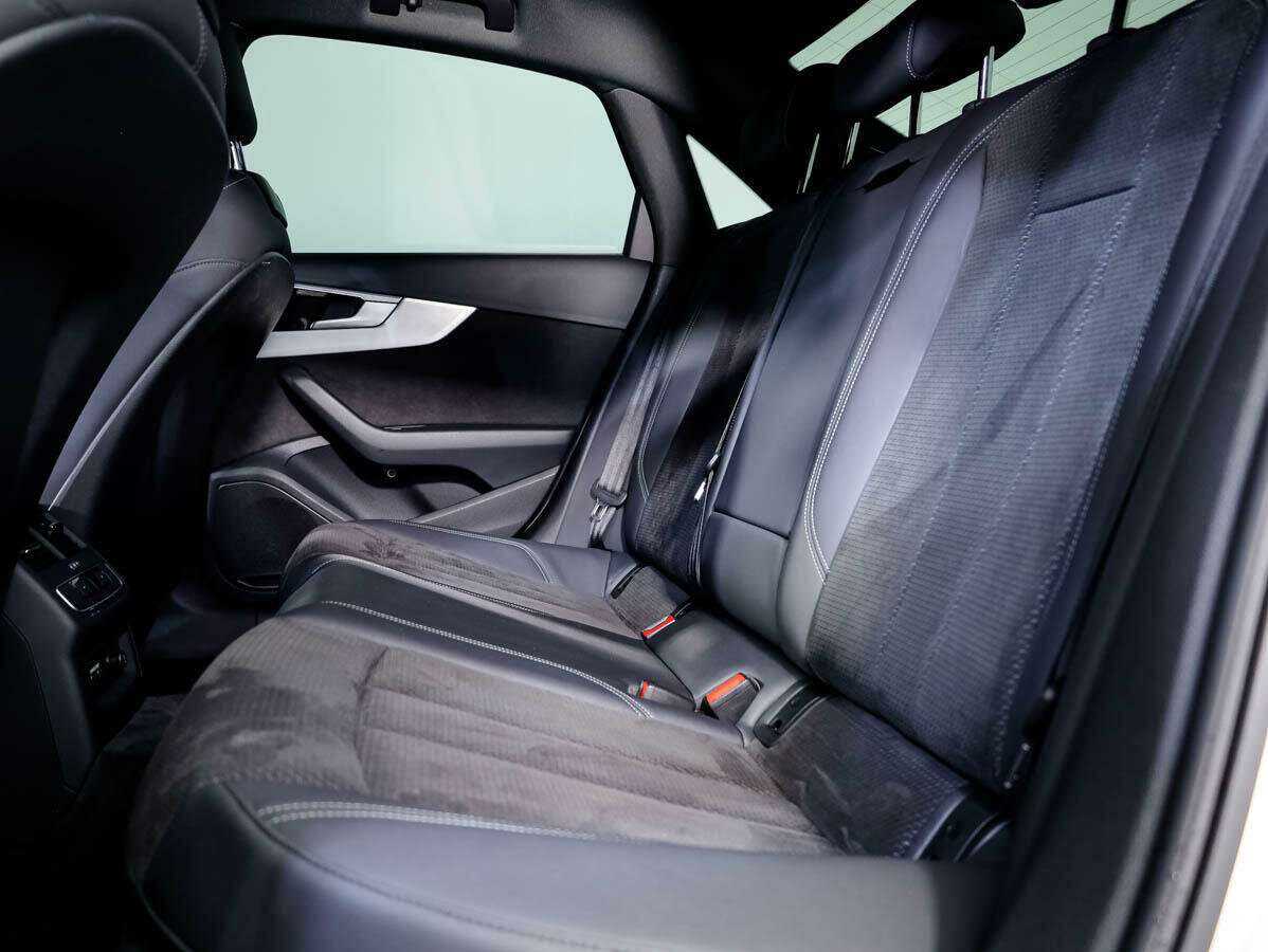 Б/У Ауди А4 2020 года. Фото: #11