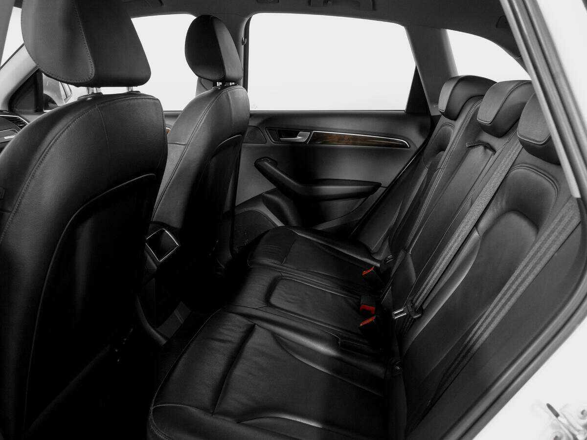 Б/У Ауди К5 2011 года. Фото: #9