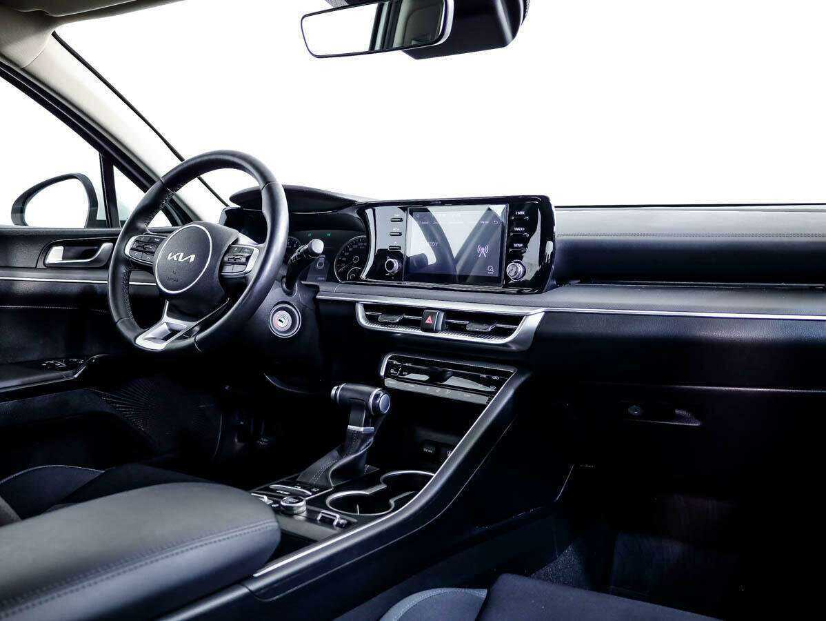Б/У Киа К5 2022 года. Фото: #7