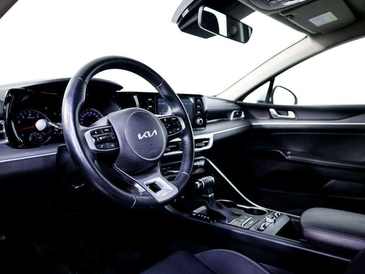 Б/У Киа К5 2022 года. Фото: #9