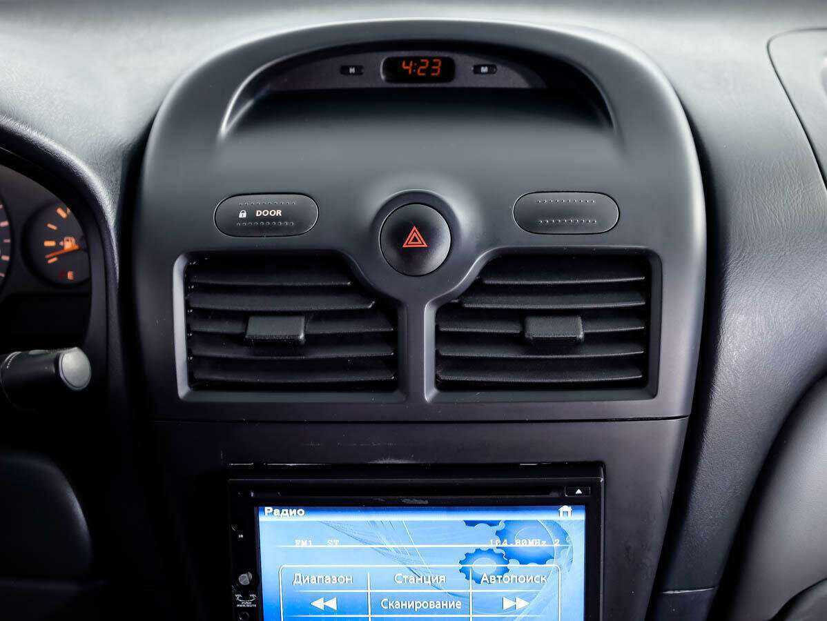 Б/У Ниссан Альмера Классик 2010 года. Фото: #13