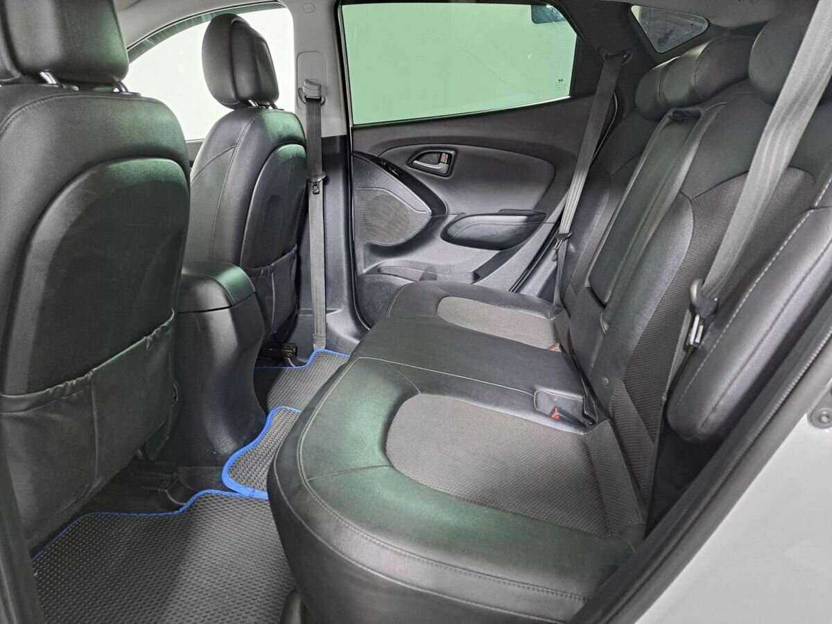 Б/У Хендай ай-икс35 2015 года. Фото: #9