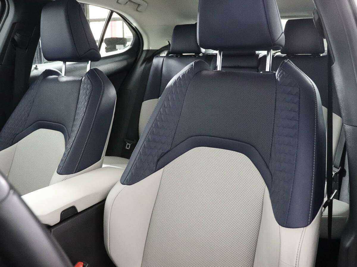 Б/У Лексус У-Икс 2019 года. Фото: #6