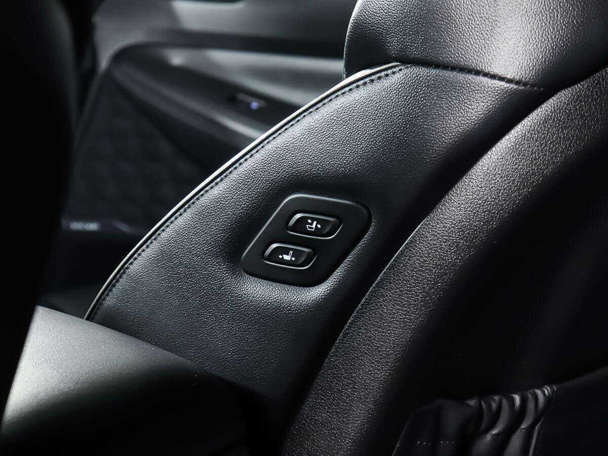 Б/У Хендай Санта Фе 2021 года. Фото: #14