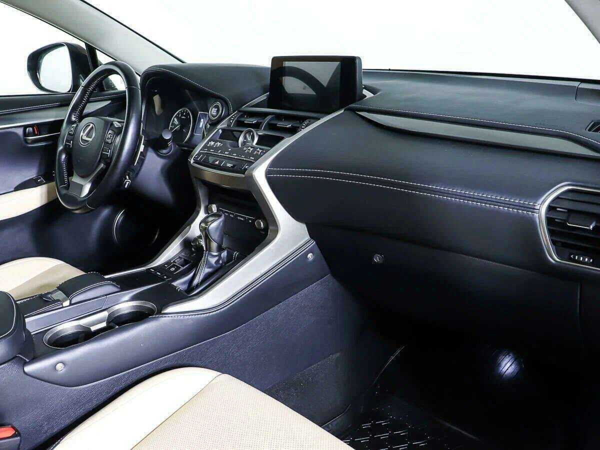 Б/У Лексус Н-Икс 2018 года. Фото: #8