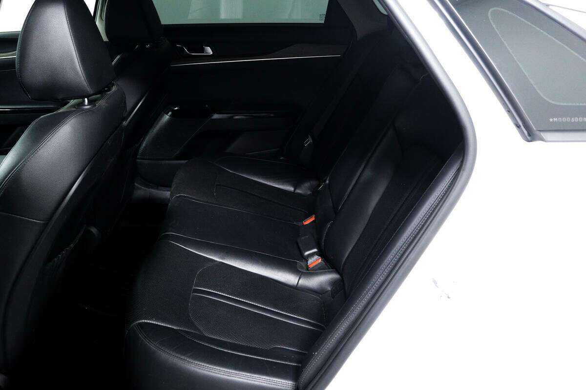 Б/У Киа К5 2021 года. Фото: #11