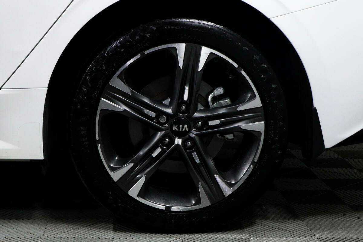 Б/У Киа К5 2021 года. Фото: #13