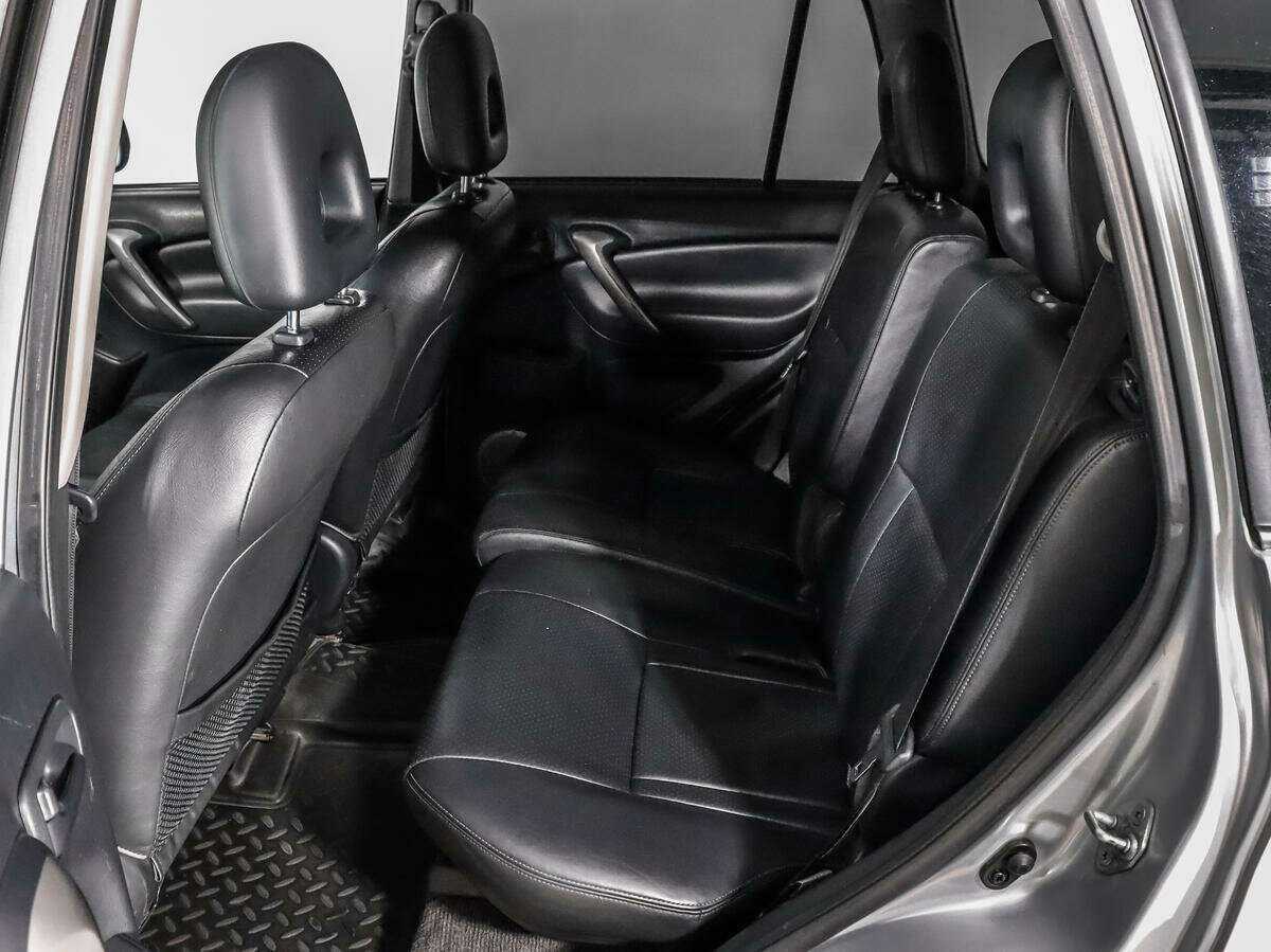 Б/У Тойота Рав4 2005 года. Фото: #9