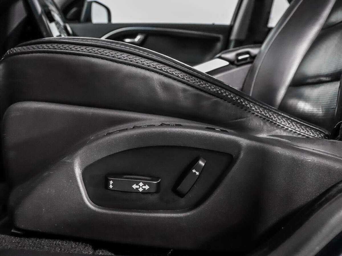 Б/У Вольво ИксЦ70 2013 года. Фото: #9