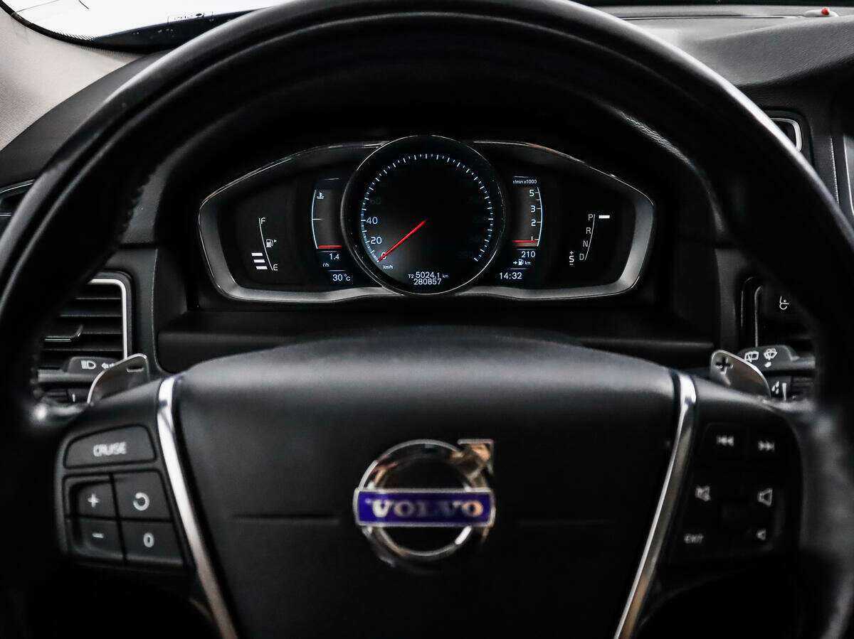 Б/У Вольво ИксЦ70 2013 года. Фото: #19