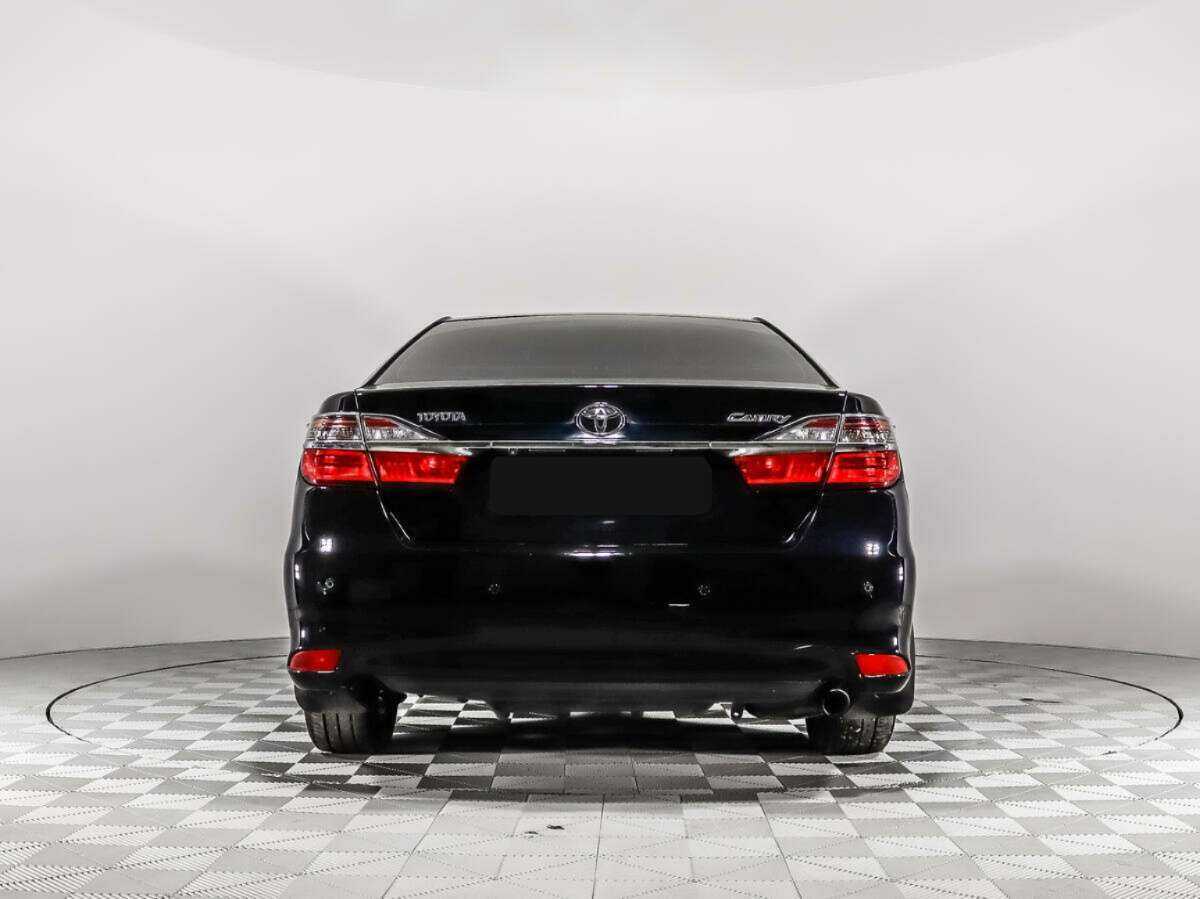 Б/У Тойота Камри 2016 года. Фото: #5