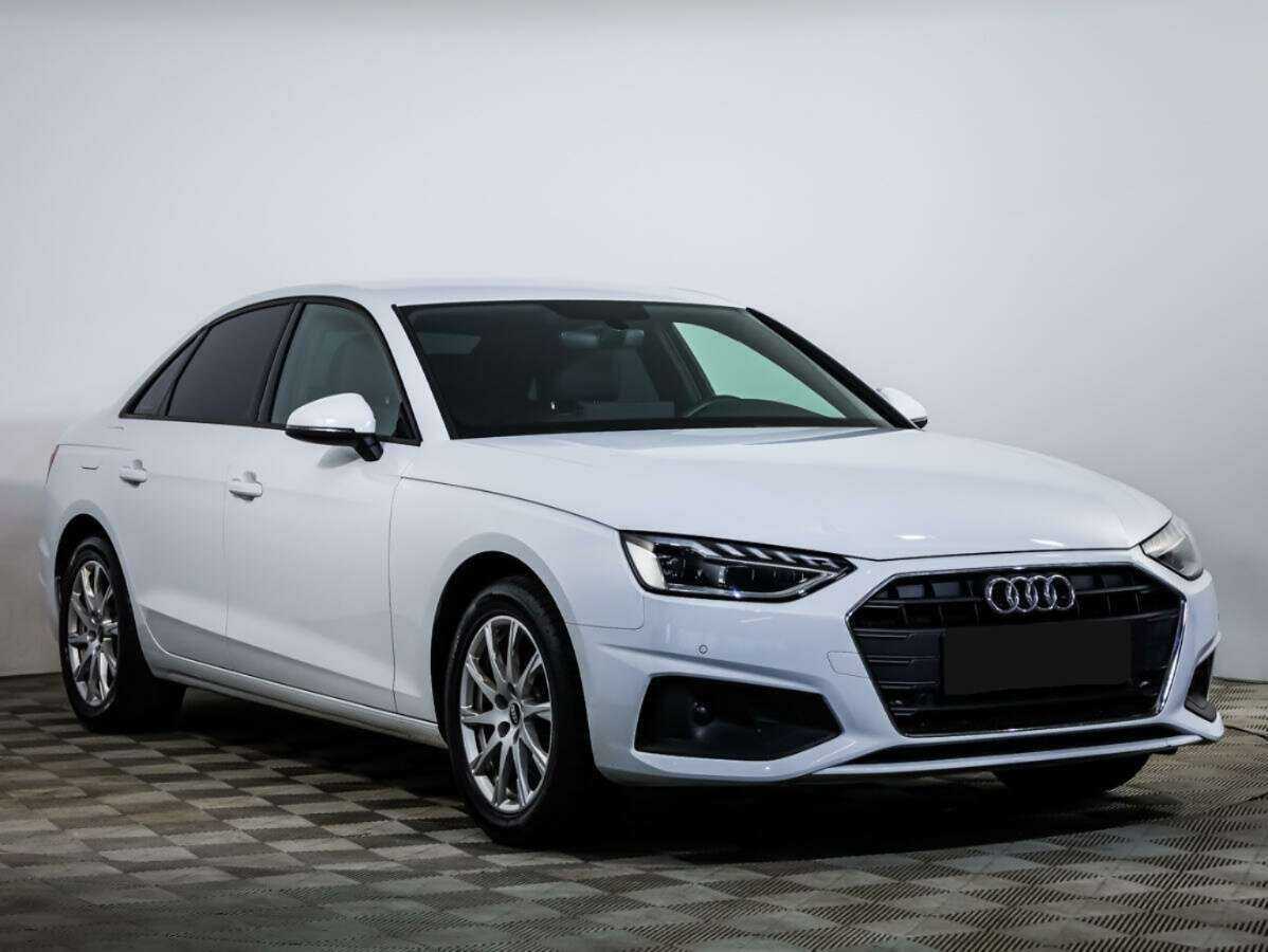 Б/У Ауди А4 2021 года. Фото: #1