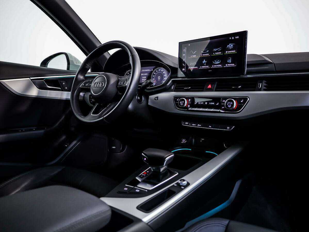 Б/У Ауди А4 2021 года. Фото: #7