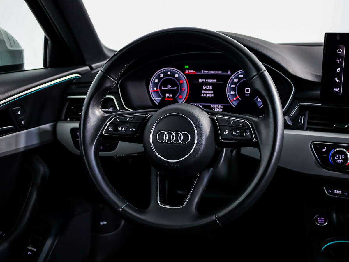 Б/У Ауди А4 2021 года. Фото: #9