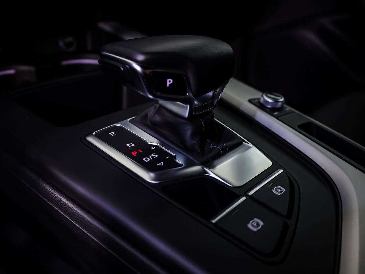 Б/У Ауди А4 2021 года. Фото: #14