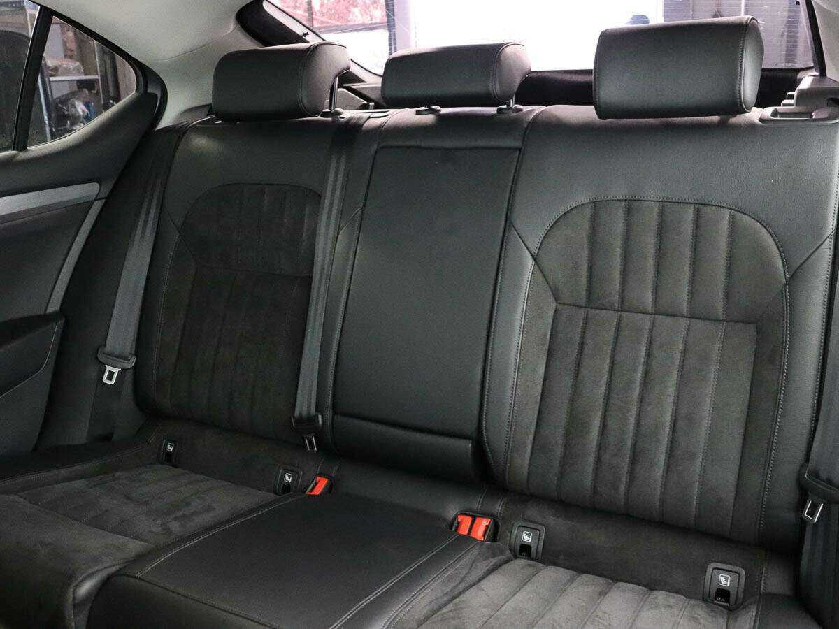 Б/У Шкода Суперб 2019 года. Фото: #9