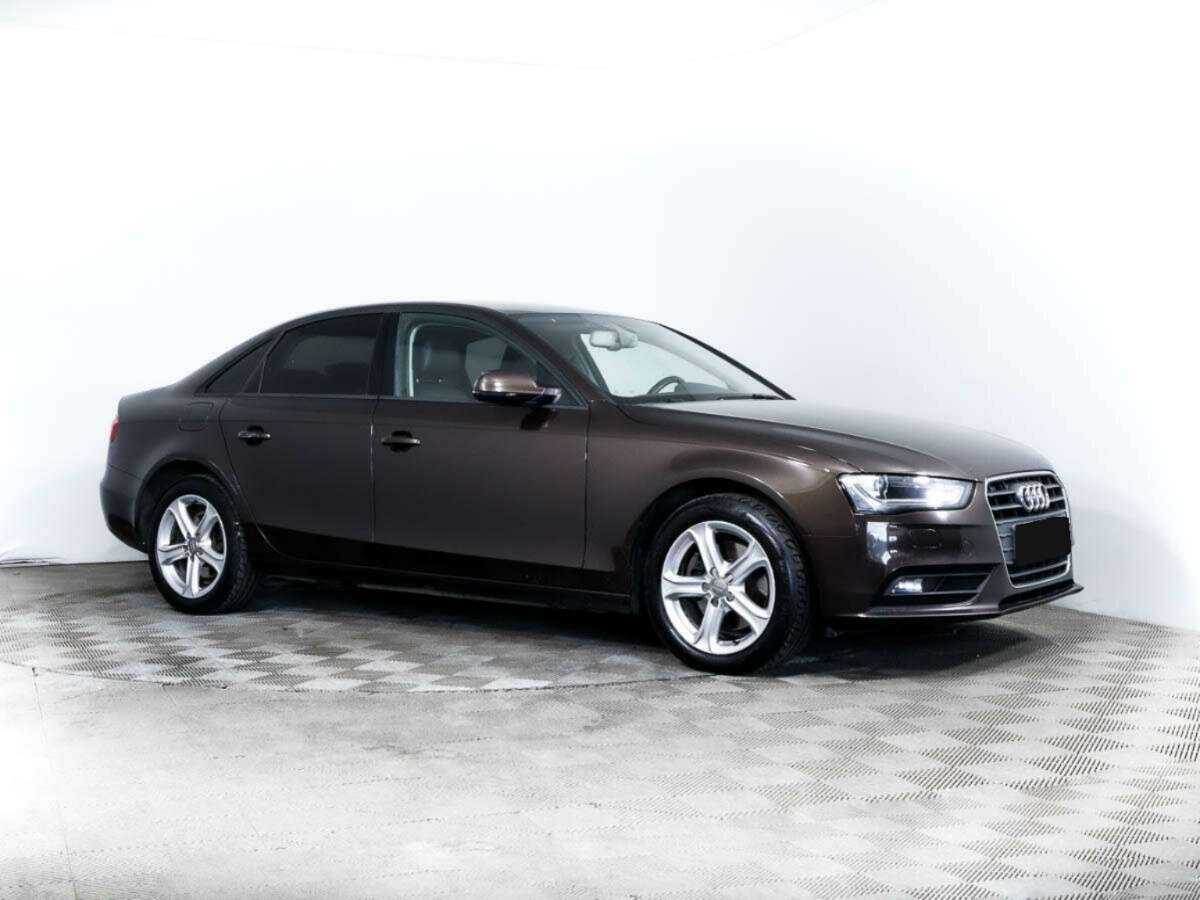 Б/У Ауди А4 2015 года. Фото: #1