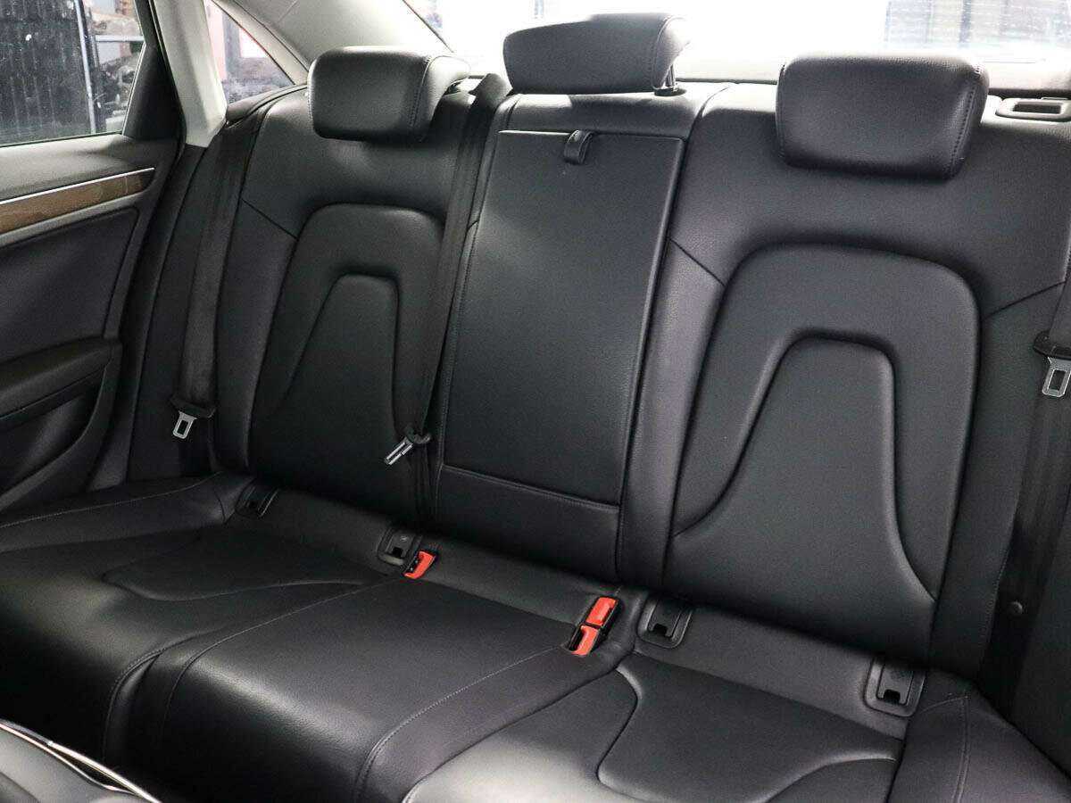 Б/У Ауди А4 2015 года. Фото: #10