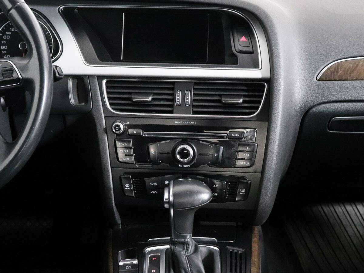 Б/У Ауди А4 2015 года. Фото: #13