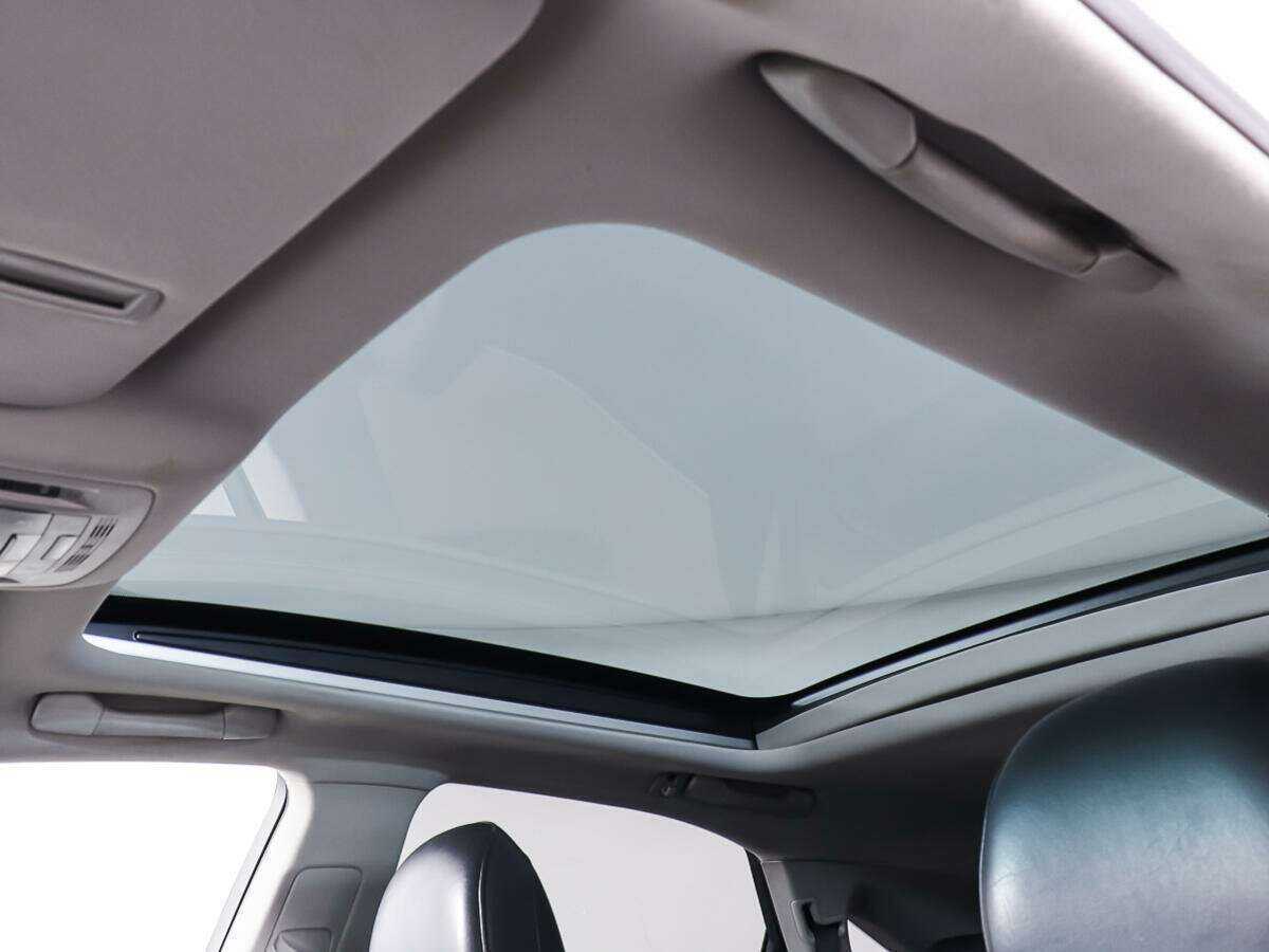 Б/У Лексус Р-Икс 2011 года. Фото: #21