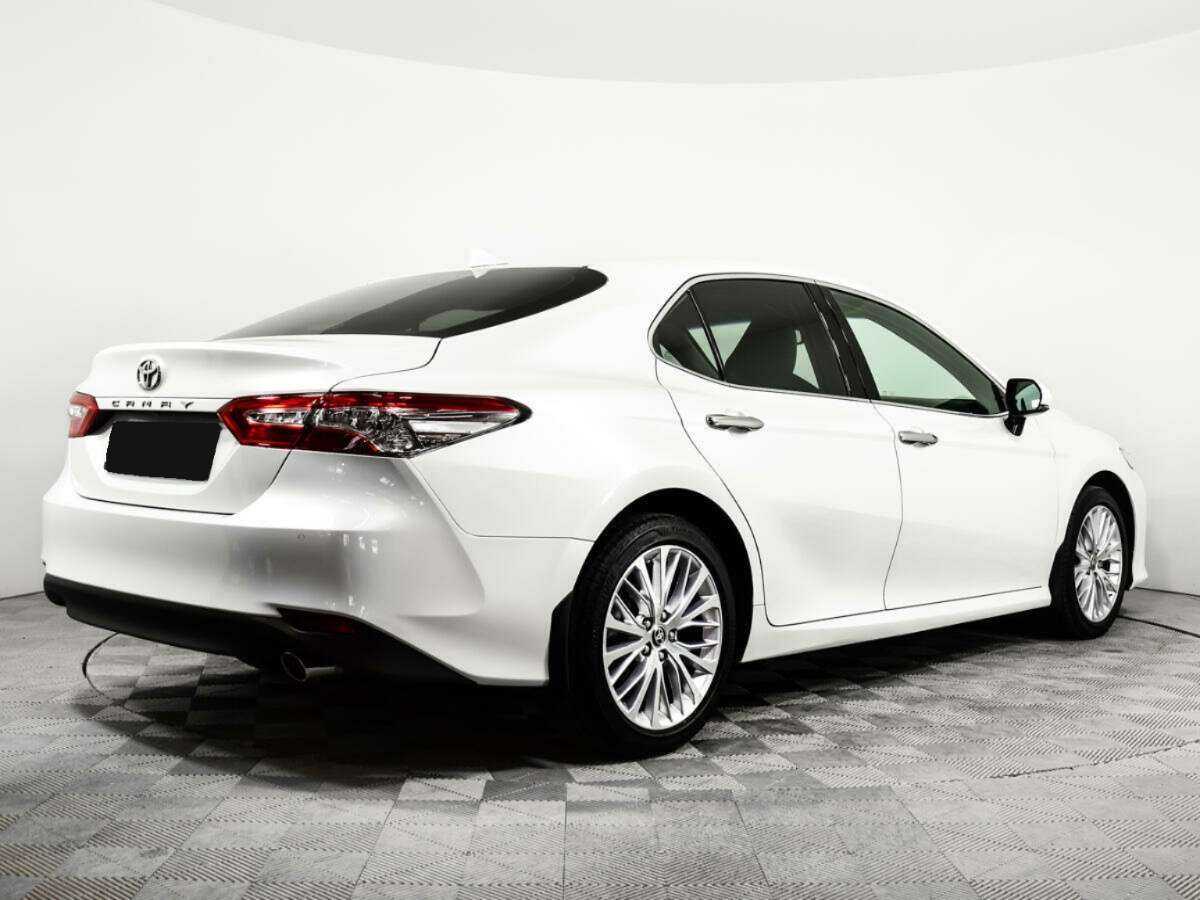 Б/У Тойота Камри 2020 года. Фото: #4