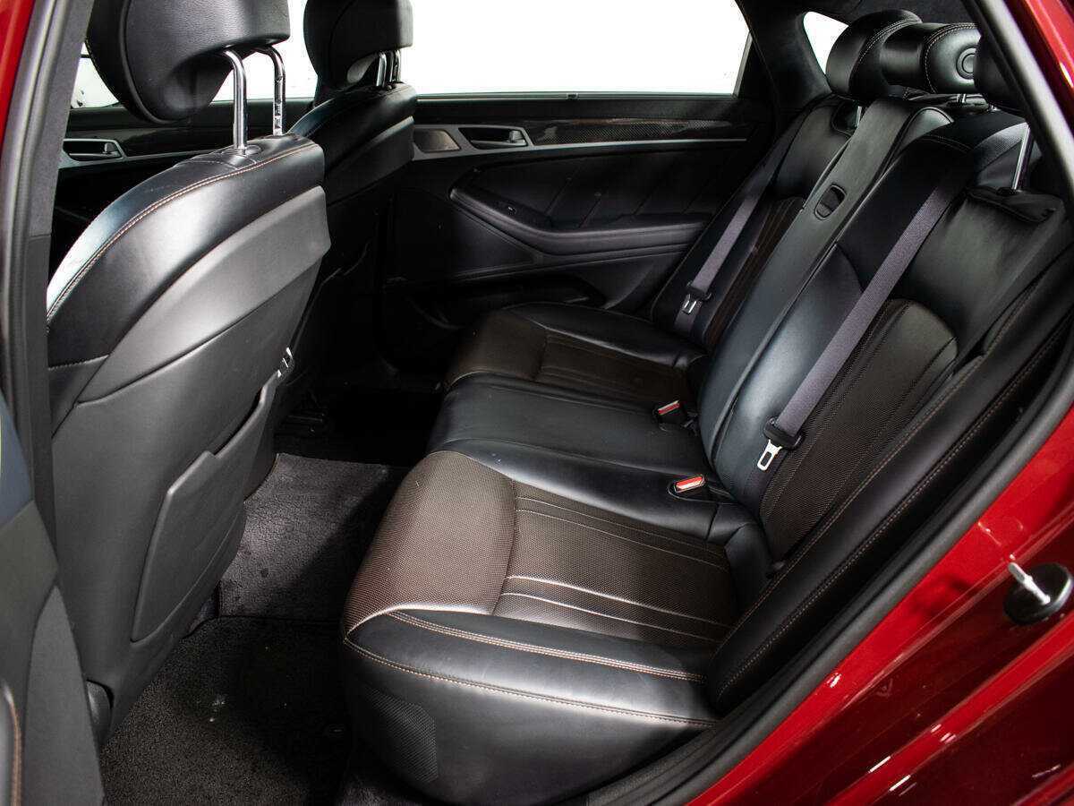 Б/У Генезис Г80 2017 года. Фото: #6