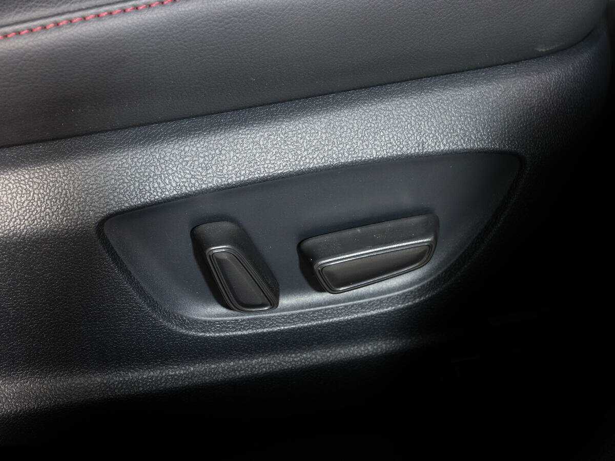 Б/У Тойота Камри 2021 года. Фото: #10