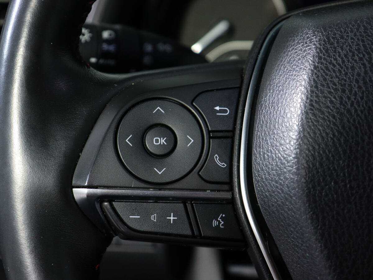 Б/У Тойота Камри 2021 года. Фото: #15