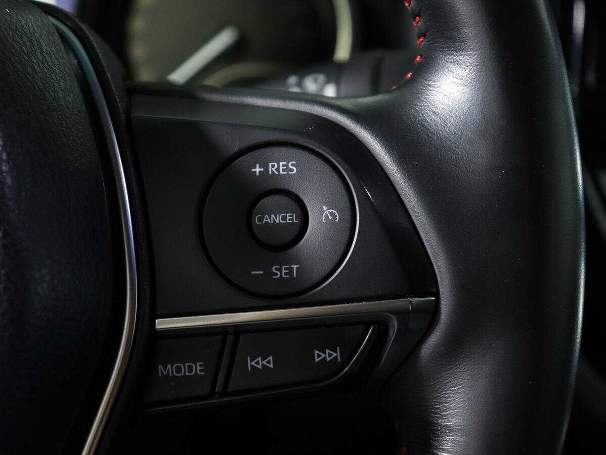 Б/У Тойота Камри 2021 года. Фото: #16