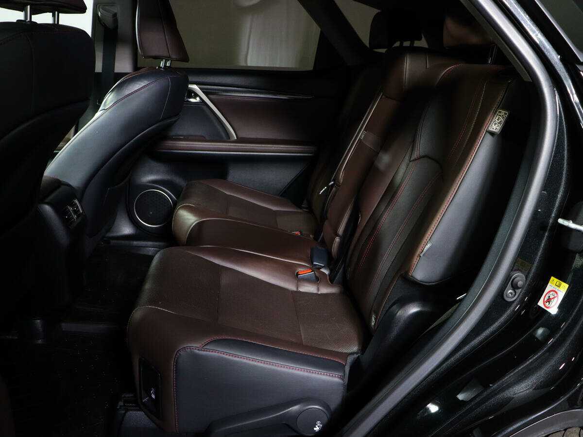 Б/У Лексус Р-Икс 2018 года. Фото: #7